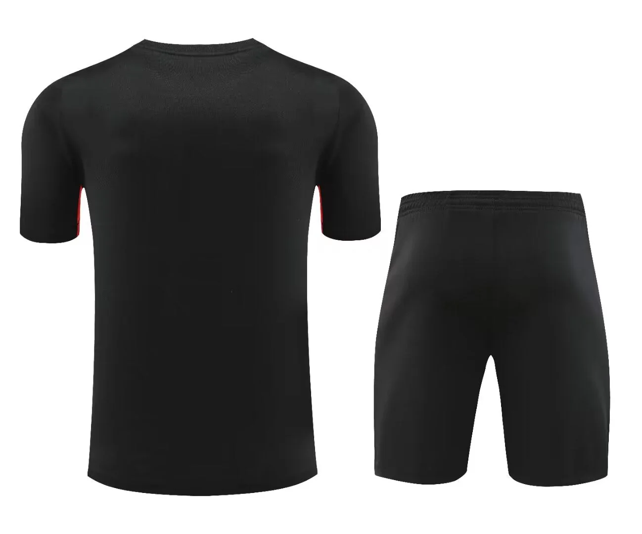 TRAINING LIVERPOOL 2024/2025 - Image 2