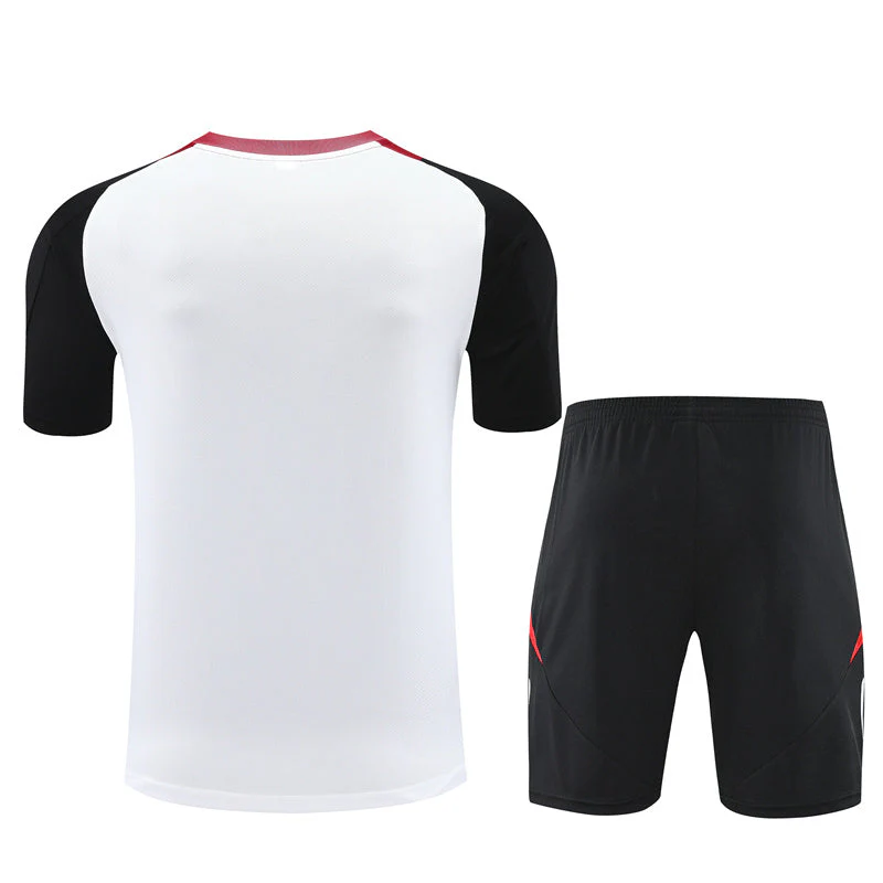 TRAINING MANCHESTER UNITED 2025/2026 - Image 2