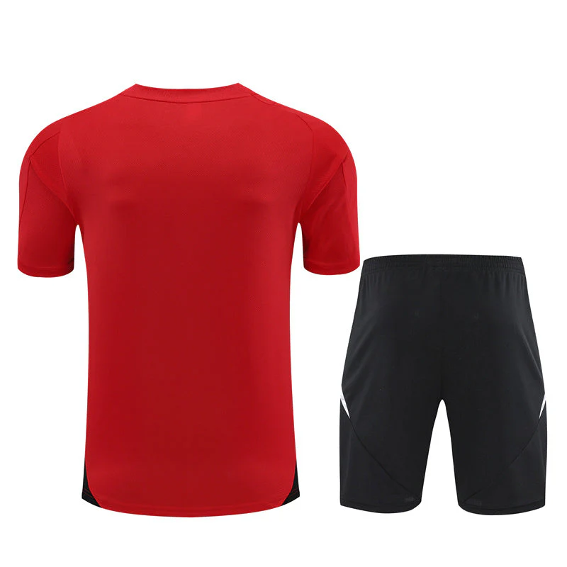 TRAINING MANCHESTER UNITED 2025/2026 - Image 2